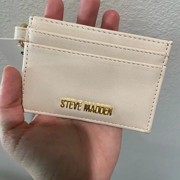 Steve Madden Ivory Card Case with Gold Hardware - Picture 4 of 7